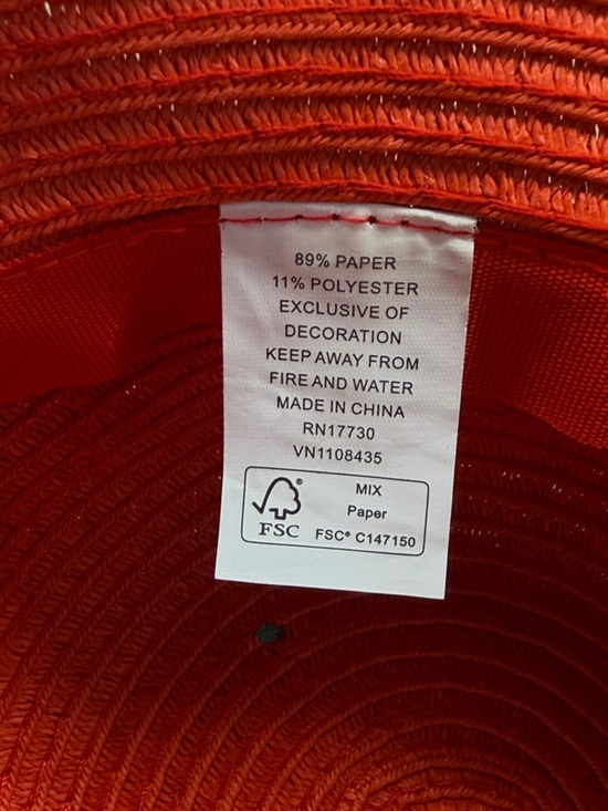 Target Girls Red Hat - Picture 4 of 5